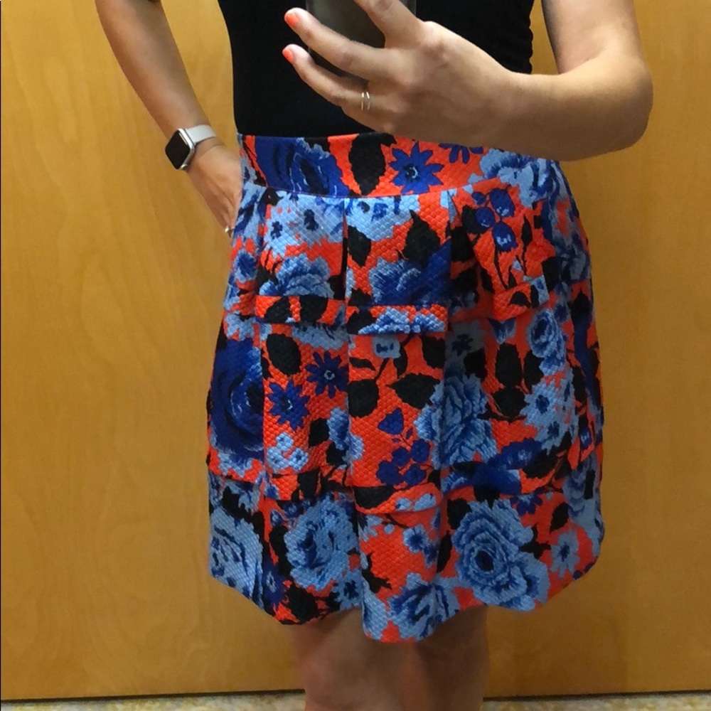 HD in Paris Flower print skirt.